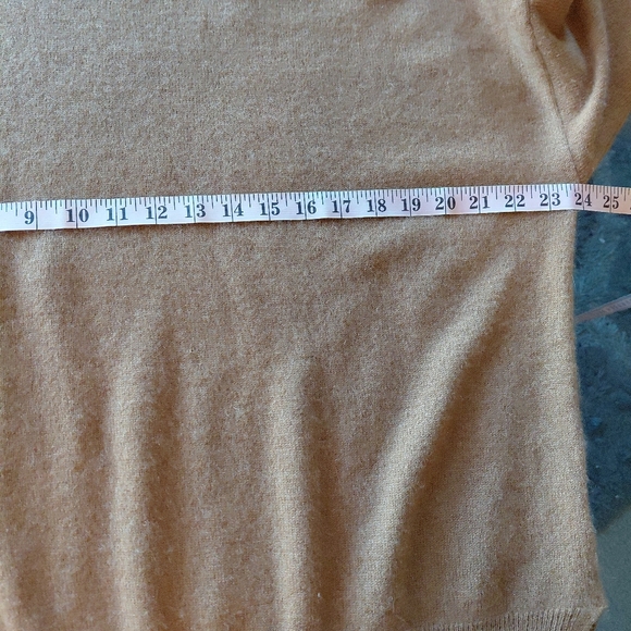 Crush Women's Tan Cashmere Turtle Neck Sweater Size XL - Picture 10 of 11